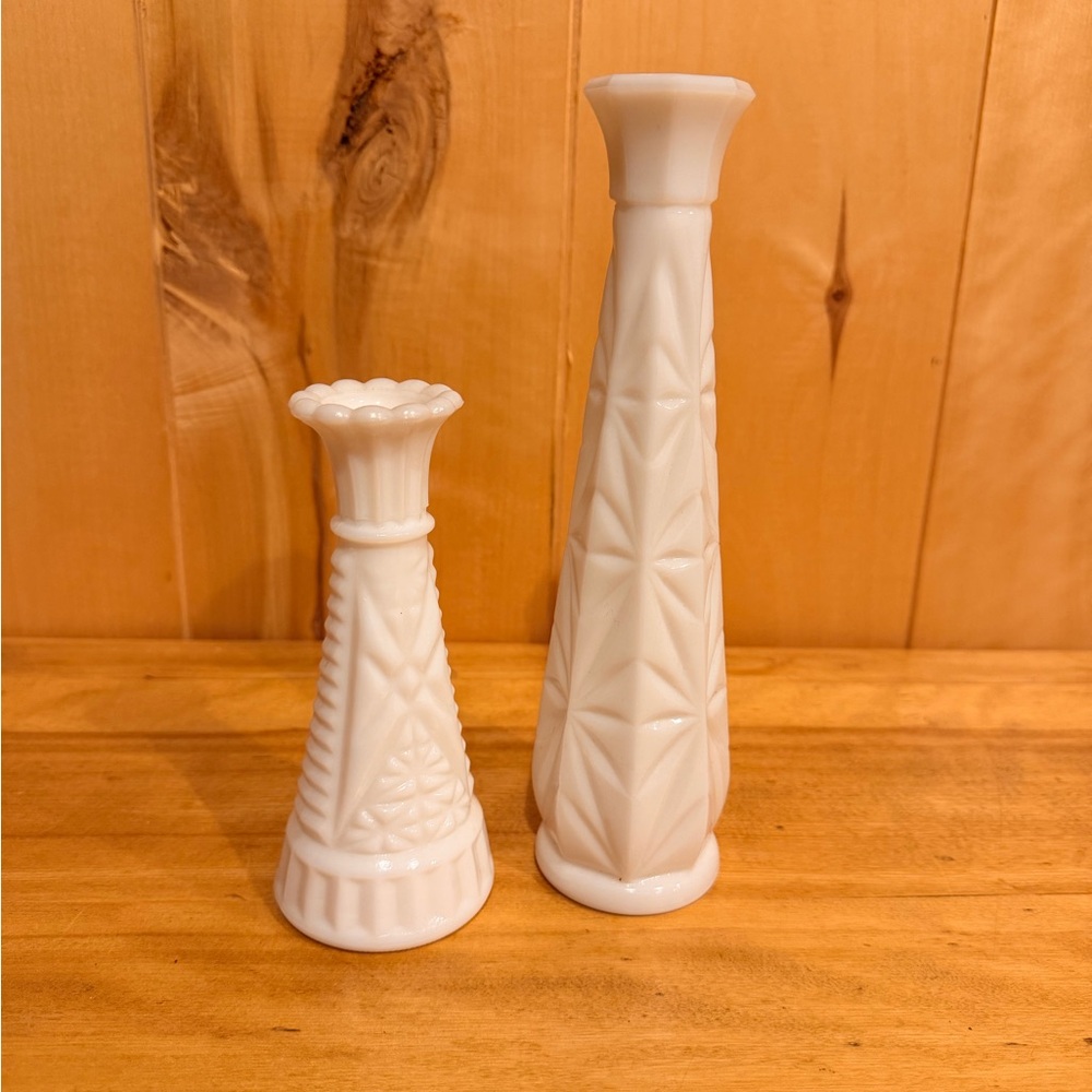 Elegant Cream Vase Set